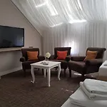 Hotel Story