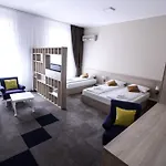 Hotel Story 4*