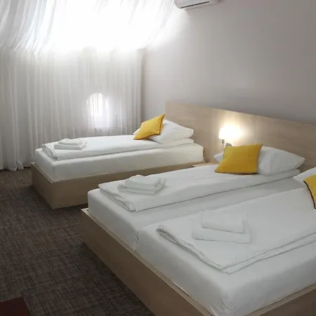 Hotel Story 4*
